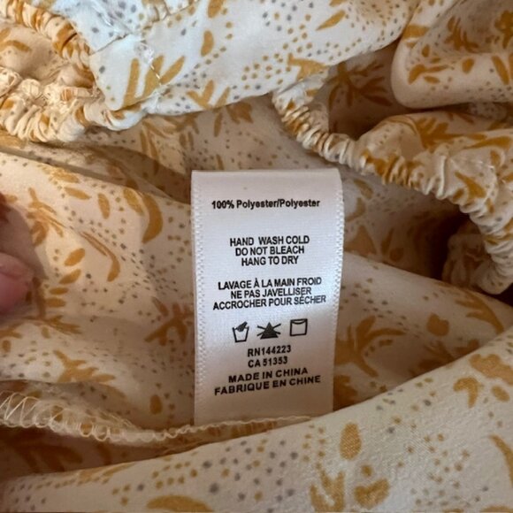 Bishop + Young Celestial Ruffle Floral Blouse White Yellow Print Size M - Picture 6 of 7